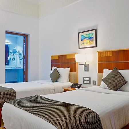 Contour Backwaters Hotel Resort & Convention Centre Rāmankari Екстериор снимка