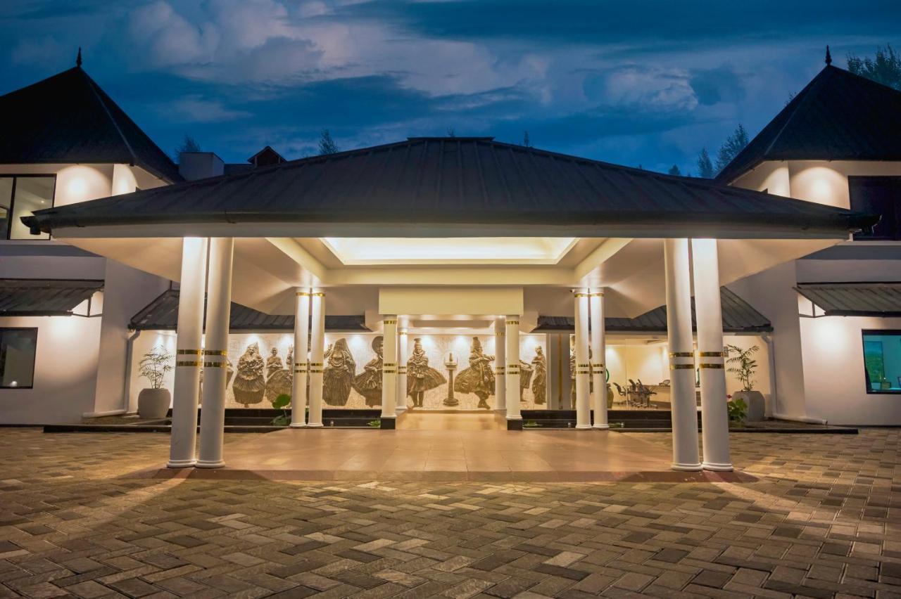 Contour Backwaters Hotel Resort & Convention Centre Rāmankari Екстериор снимка