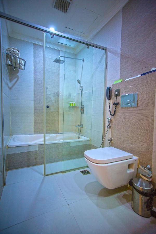 Contour Backwaters Hotel Resort & Convention Centre Rāmankari Екстериор снимка
